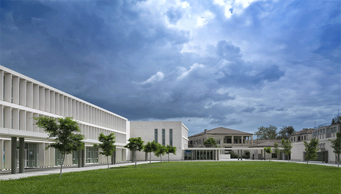 風和日麗的校園圖