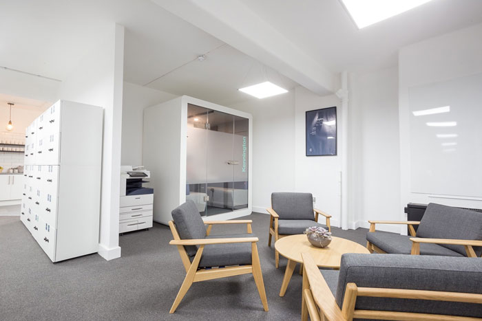 金融科技公司辦公室交流區裝修設計效果圖