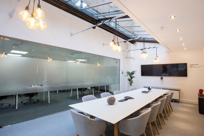 金融科技公司辦公室會議室裝修設計效果圖