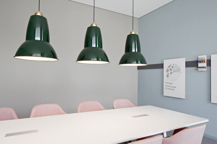 集團(tuán)辦公樓會議室裝修設(shè)計(jì)效果圖