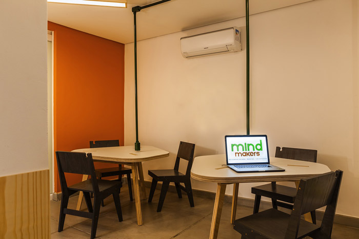 少兒編程培訓學校聯合辦公裝修設計效果圖